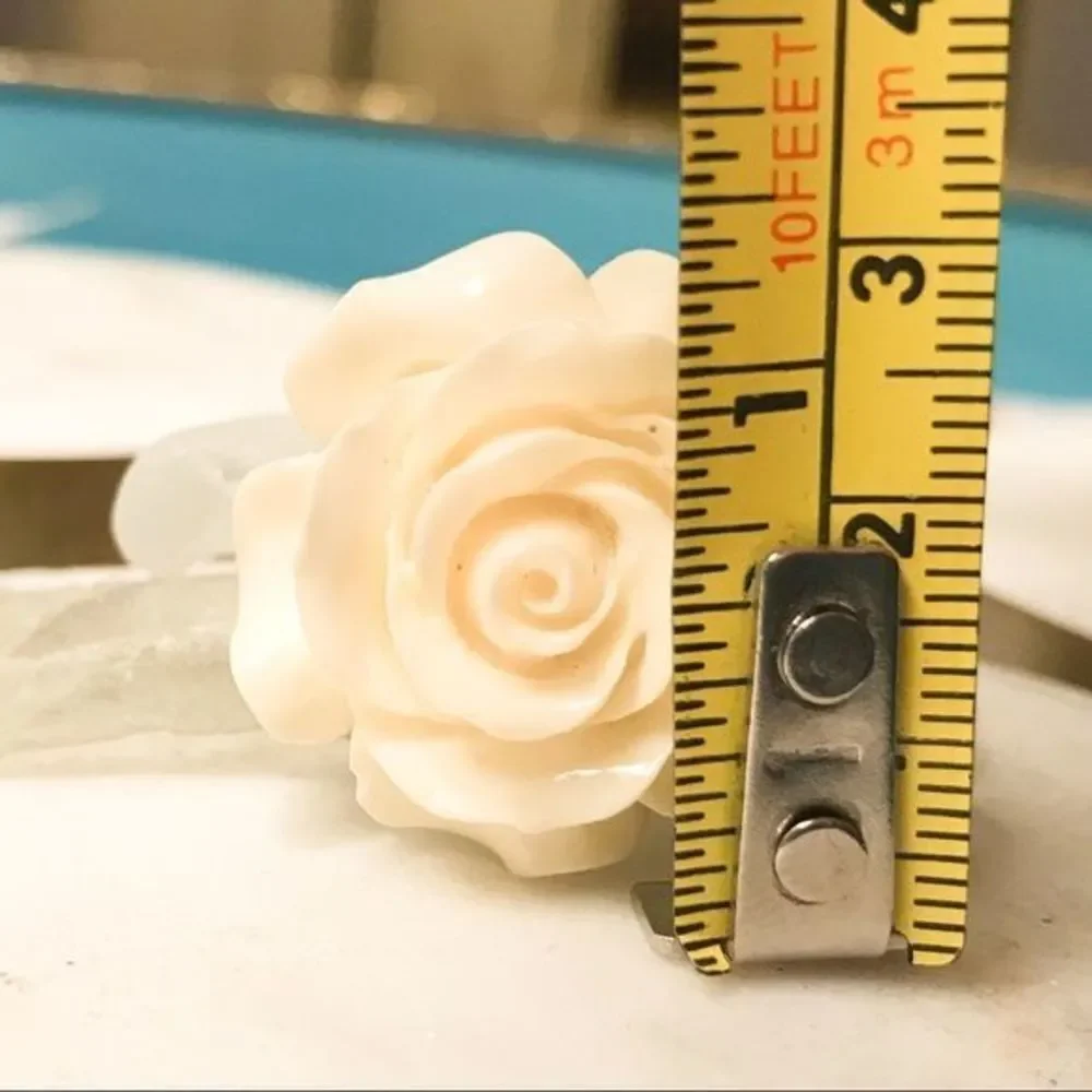 Large fashion ring flower size 7